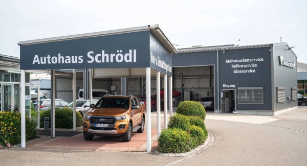 Autohaus Schrödl GmbH, KFZ-Werkstatt in Neutraubling