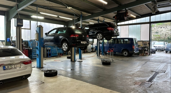 Car Point Botnang, KFZ-Werkstatt in Stuttgart