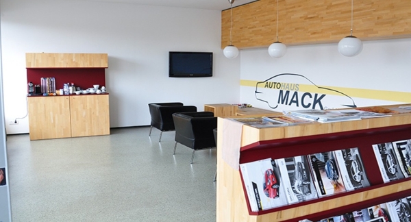 Autohaus Mack GmbH, KFZ-Werkstatt in Schönaich